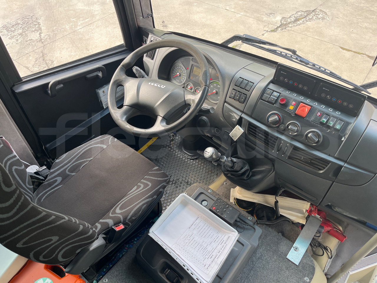 School bus Iveco 100/E4: picture 15