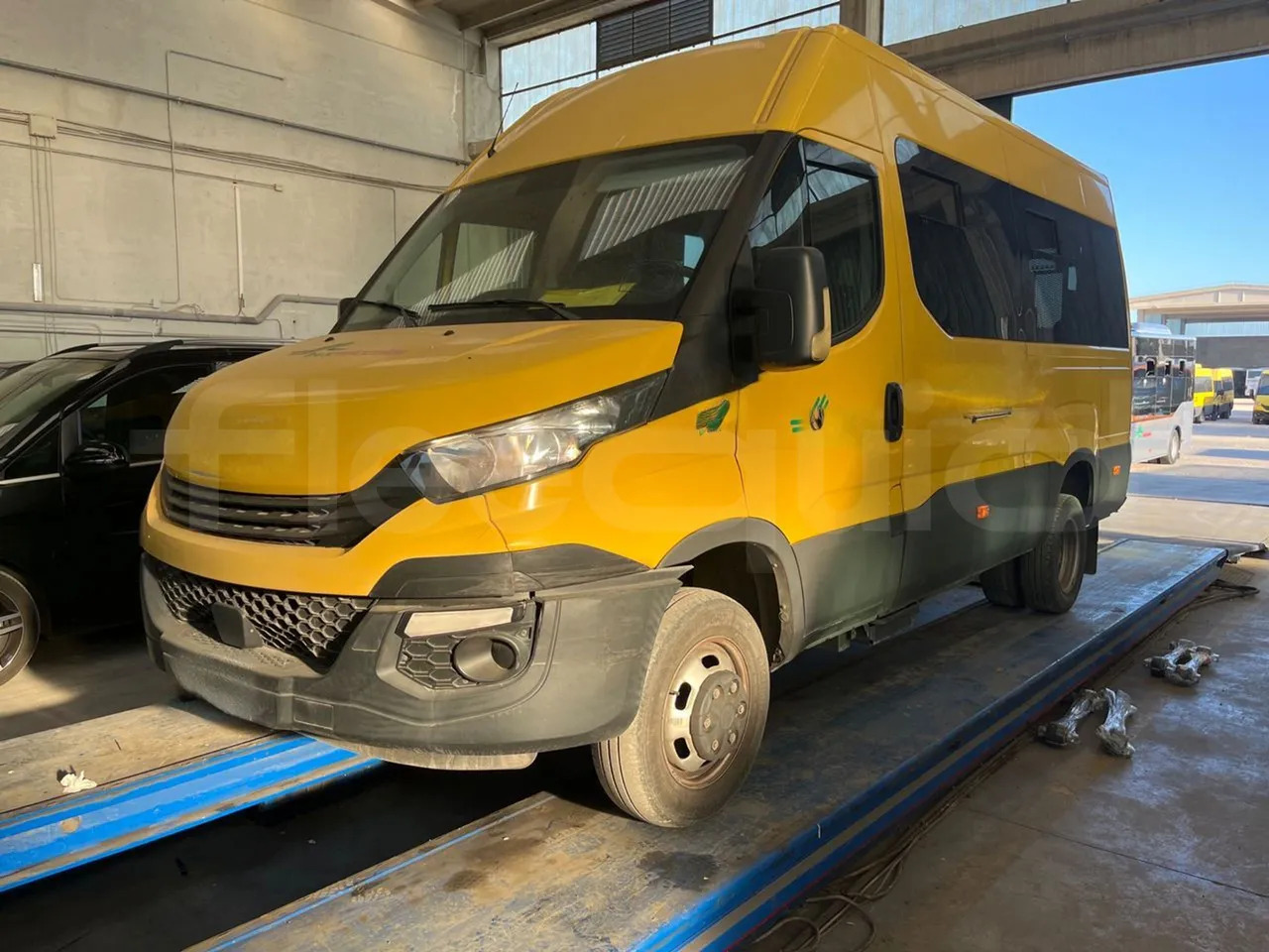Iveco Daily - School bus: picture 4 Iveco Daily - School bus: picture 4