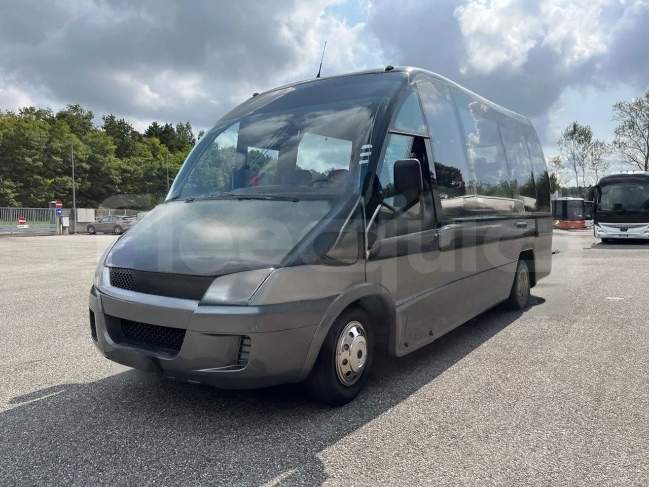 Iveco Daily - Coach: picture 4 Iveco Daily - Coach: picture 4