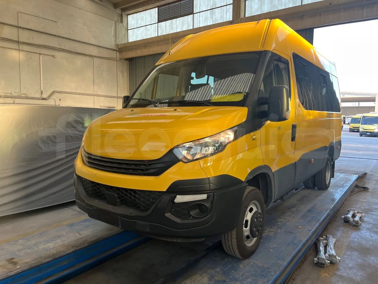Iveco Daily - School bus: picture 4 Iveco Daily - School bus: picture 4