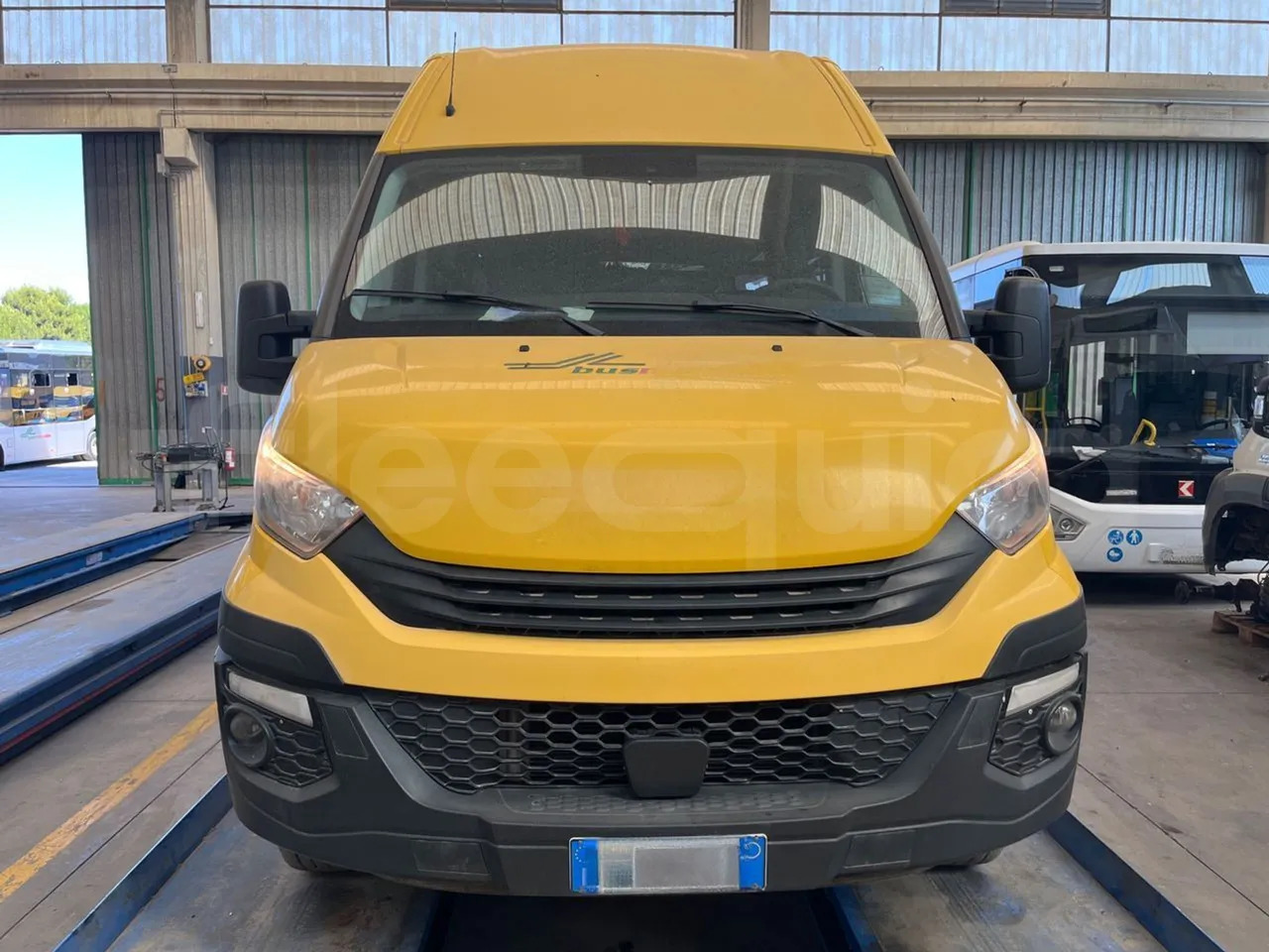 Iveco Daily - School bus: picture 2 Iveco Daily - School bus: picture 2