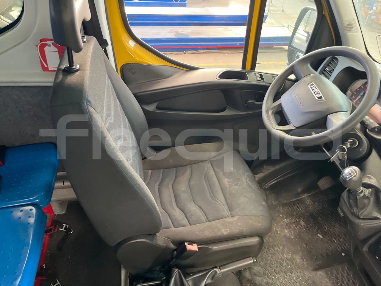 School bus Iveco Daily: picture 15