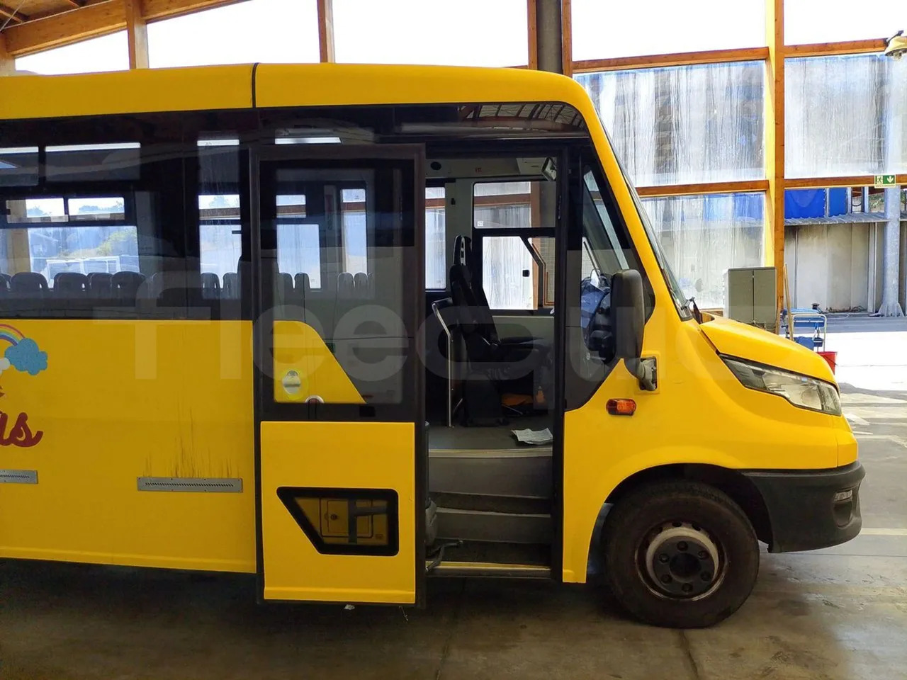School bus Iveco Indcar: picture 9