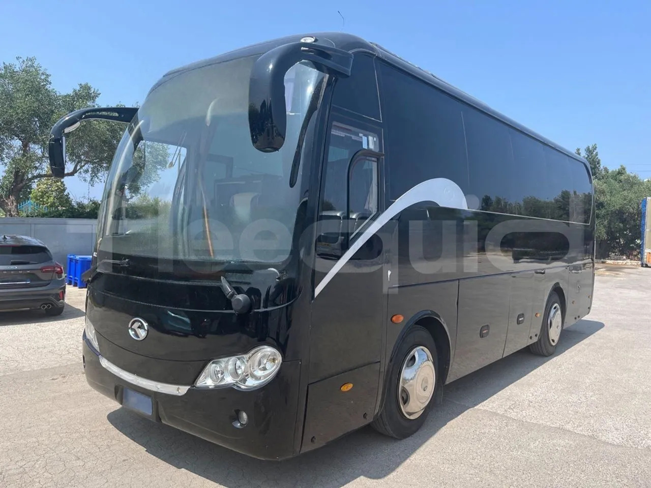 King Long XMQ6800 - School bus: picture 4 King Long XMQ6800 - School bus: picture 4