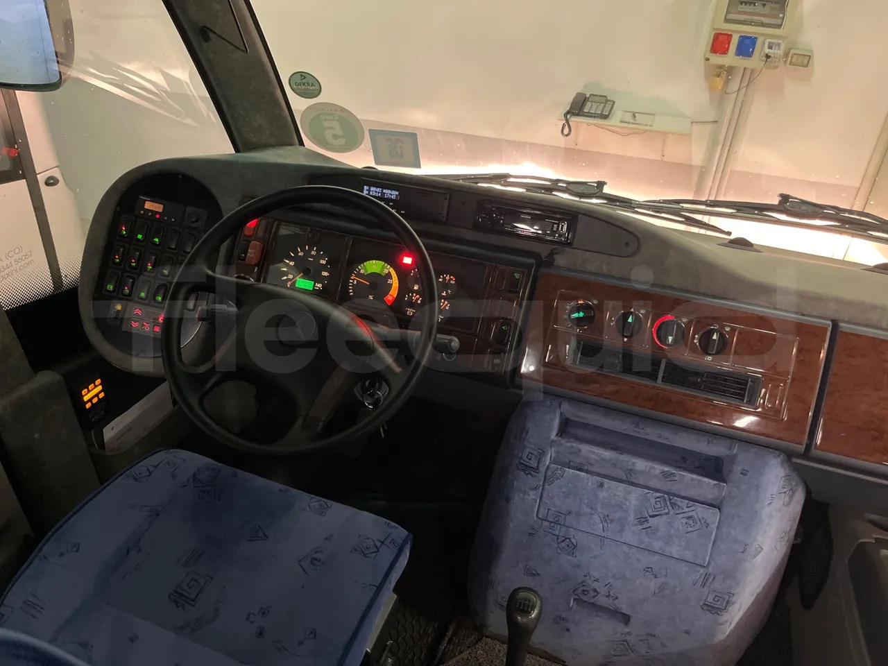 Coach Mercedes-Benz MB 818 S: picture 19