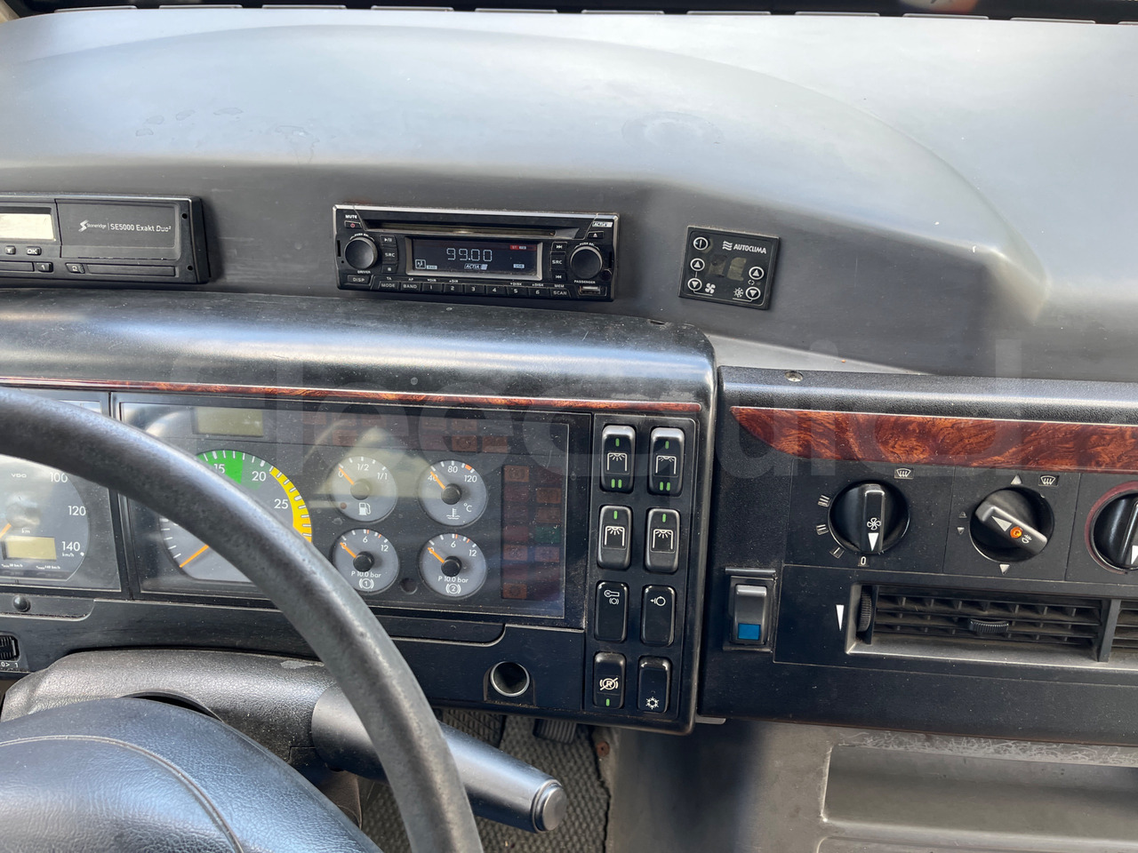 Coach Mercedes-Benz Vario: picture 20