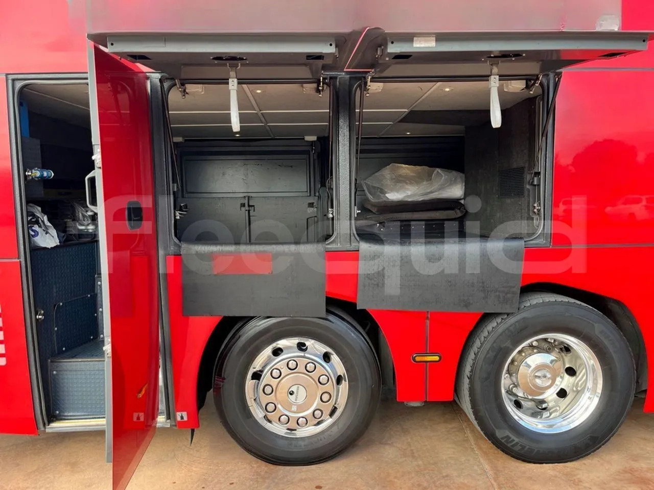 Coach Neoplan Skyliner: picture 14