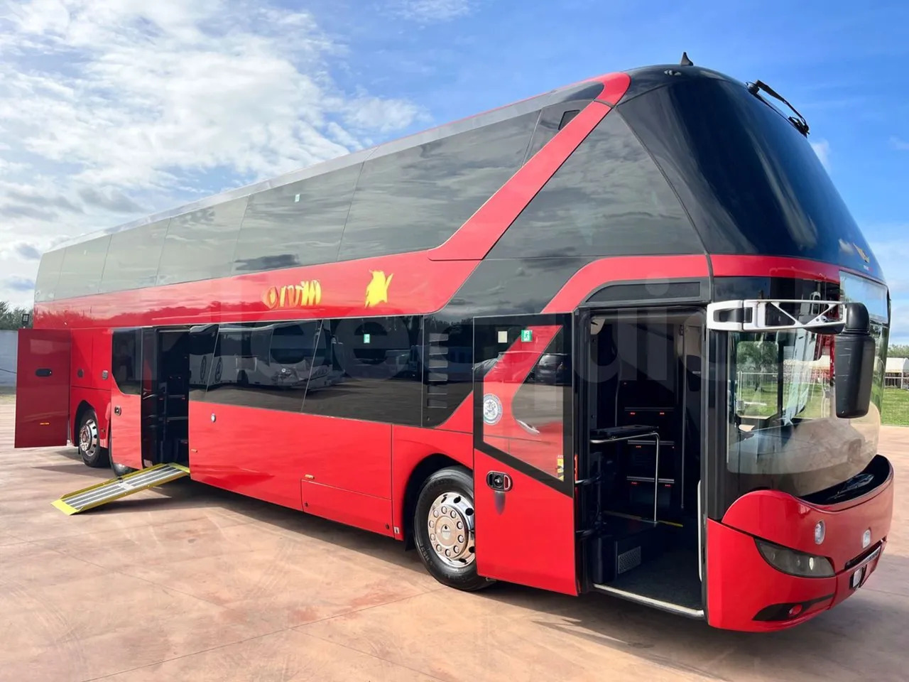 Coach Neoplan Skyliner: picture 12