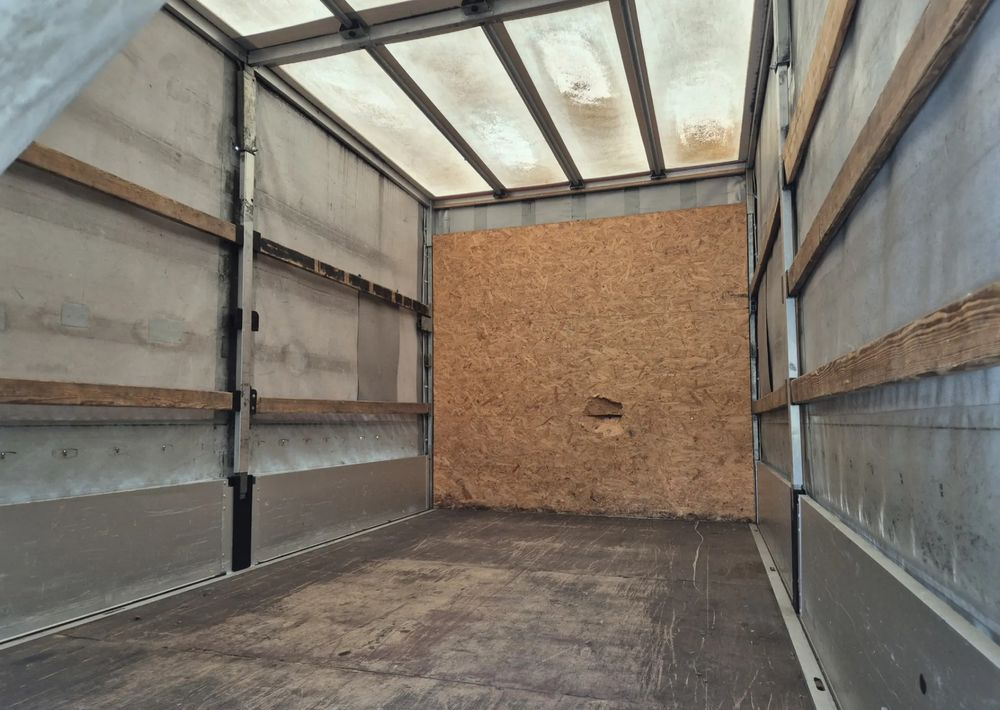 Iveco 35s14 140KM - Curtain side van: picture 4 Iveco 35s14 140KM - Curtain side van: picture 4