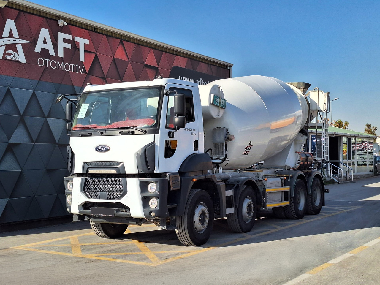 FORD 4142 M - Concrete mixer truck: picture 1 FORD 4142 M - Concrete mixer truck: picture 1