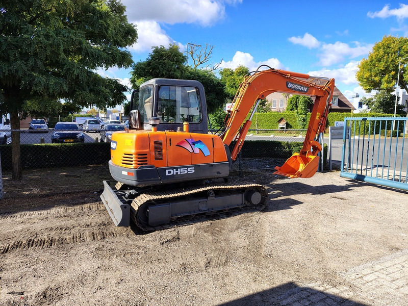 Doosan DV 55 - Mini excavator: picture 5 Doosan DV 55 - Mini excavator: picture 5