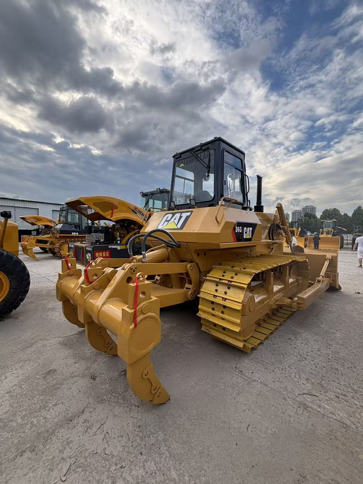 CATERPILLAR D6G bulldozer construction machine - Bulldozer: picture 4 CATERPILLAR D6G bulldozer construction machine - Bulldozer: picture 4