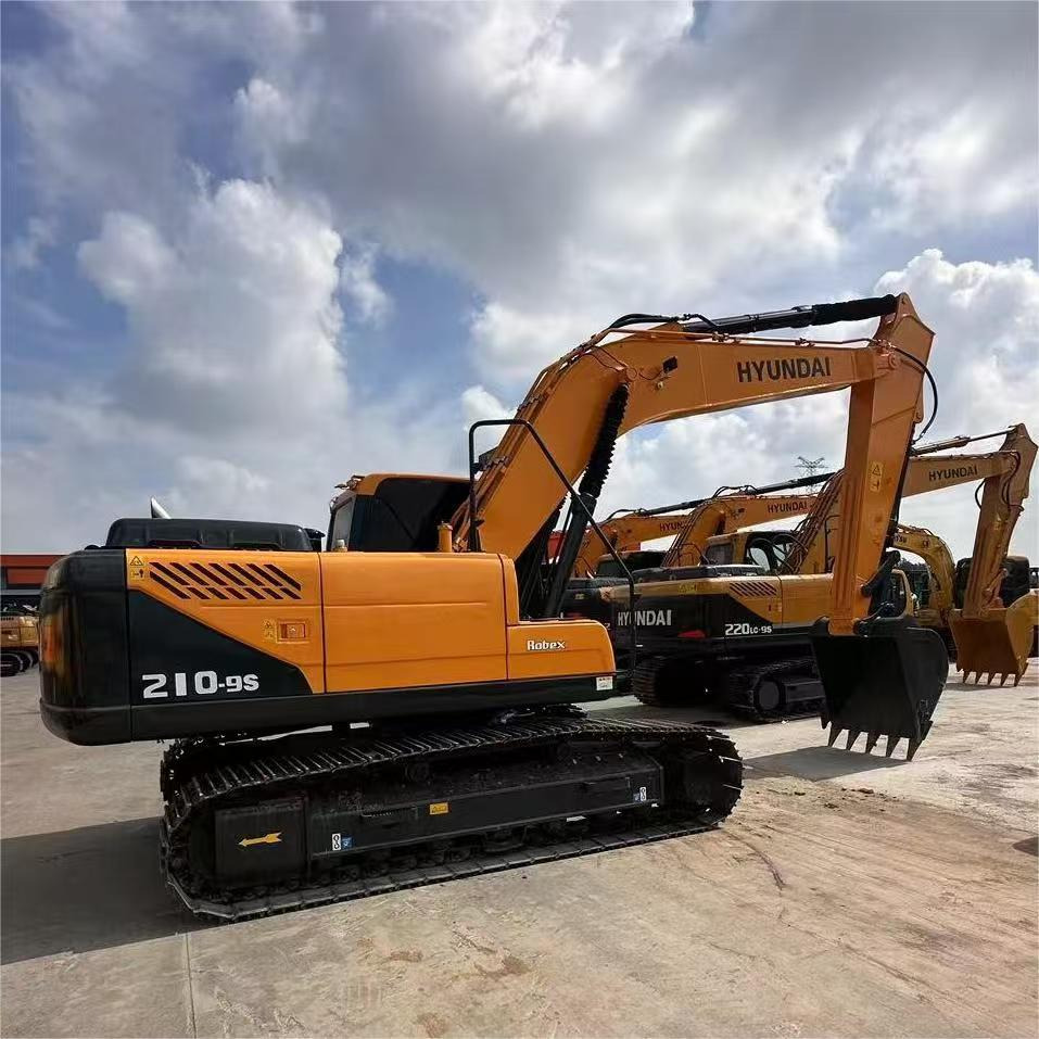 HYUNDAI 210-9S medium-sized hydraulic excavator - Crawler excavator: picture 4 HYUNDAI 210-9S medium-sized hydraulic excavator - Crawler excavator: picture 4