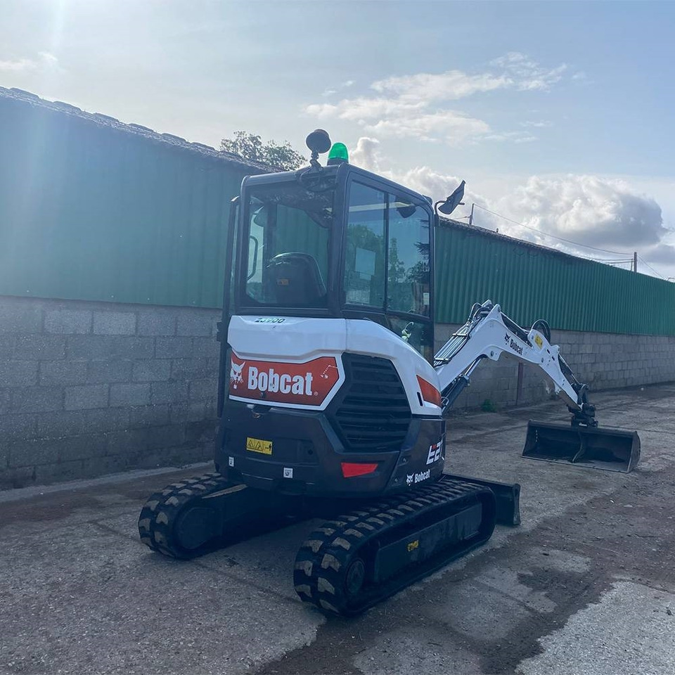 Mini excavator Bobcat E 27z: picture 8