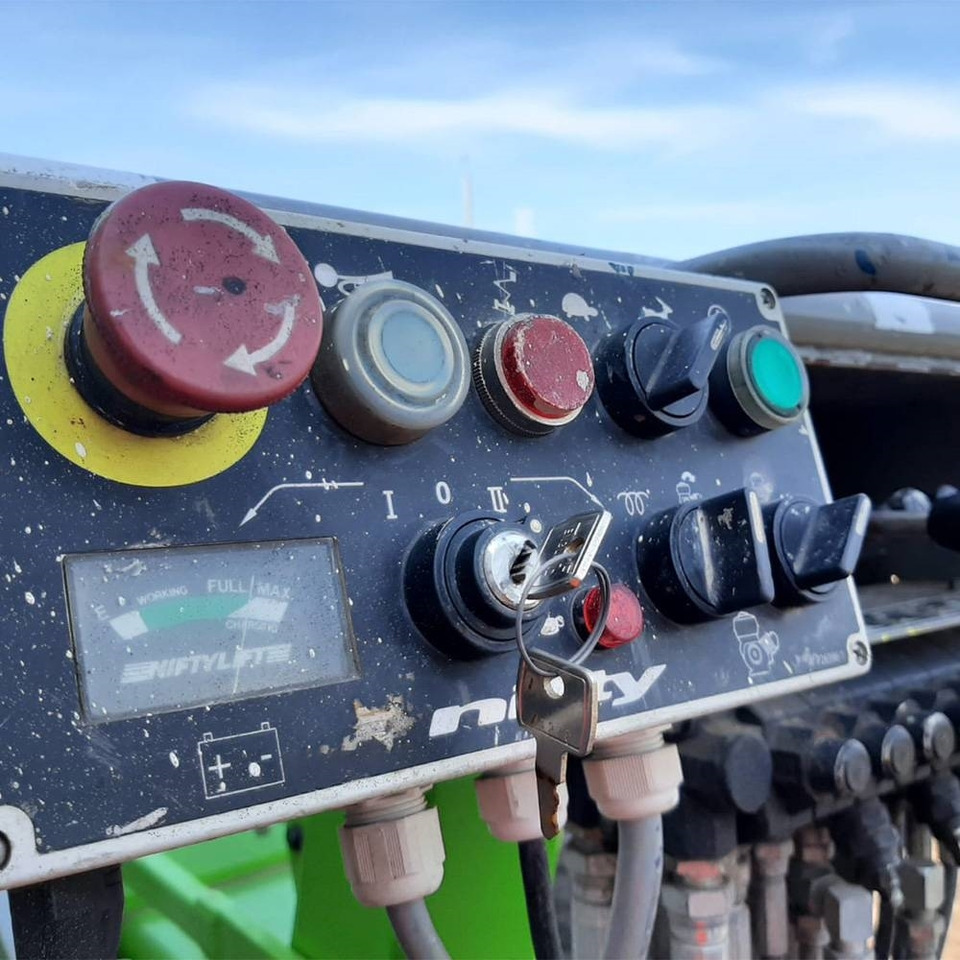 Articulated boom Niftylift HR 12: picture 8 Articulated boom Niftylift HR 12: picture 8