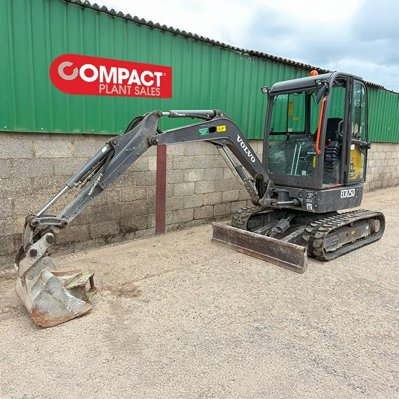 Volvo ECR25D - Mini excavator: picture 1 Volvo ECR25D - Mini excavator: picture 1