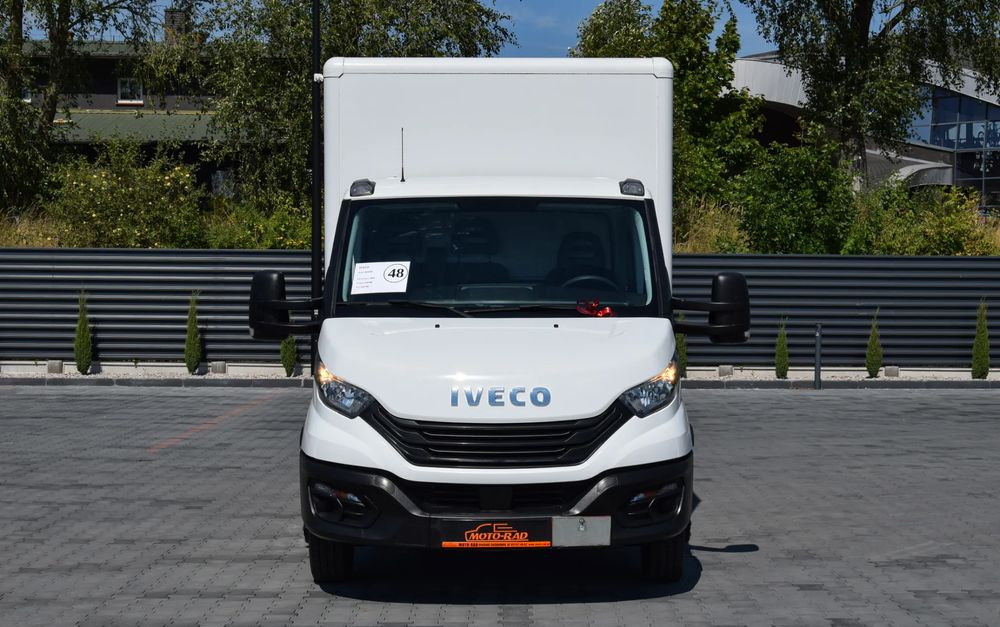 Iveco DAILY 35C16 / 2.3 - 160 KM / 3 OSOBY / DO 3,5 TONY / KONTENER / DOSTAWCZE / WINDA PALFINGER / KLIMA / 2022 / SERWISOWANY / SPROWADZONY Z NIEMIEC - Box van: picture 2 Iveco DAILY 35C16 / 2.3 - 160 KM / 3 OSOBY / DO 3,5 TONY / KONTENER / DOSTAWCZE / WINDA PALFINGER / KLIMA / 2022 / SERWISOWANY / SPROWADZONY Z NIEMIEC - Box van: picture 2