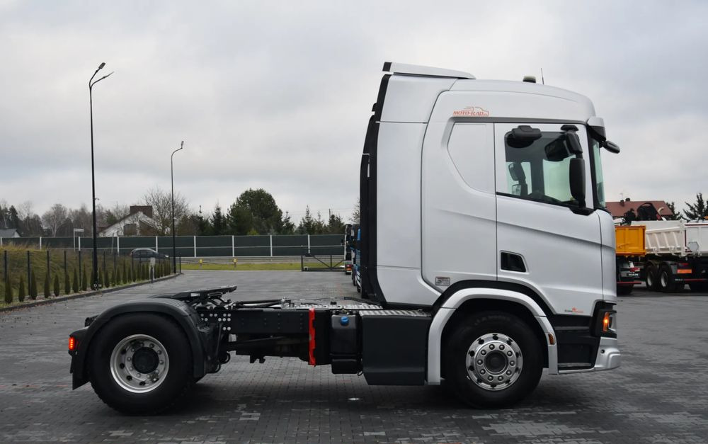 Scania R450 / HYDRAULIKA / RETARDER / ACC / KLIMA / FULL LEDY / ALUFELGI / SERWISOWANA / SPROWADZONA - Tractor unit: picture 4 Scania R450 / HYDRAULIKA / RETARDER / ACC / KLIMA / FULL LEDY / ALUFELGI / SERWISOWANA / SPROWADZONA - Tractor unit: picture 4