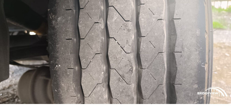 Curtainsider semi-trailer Schmitz Cargobull SCB*S3T: picture 13 Curtainsider semi-trailer Schmitz Cargobull SCB*S3T: picture 13