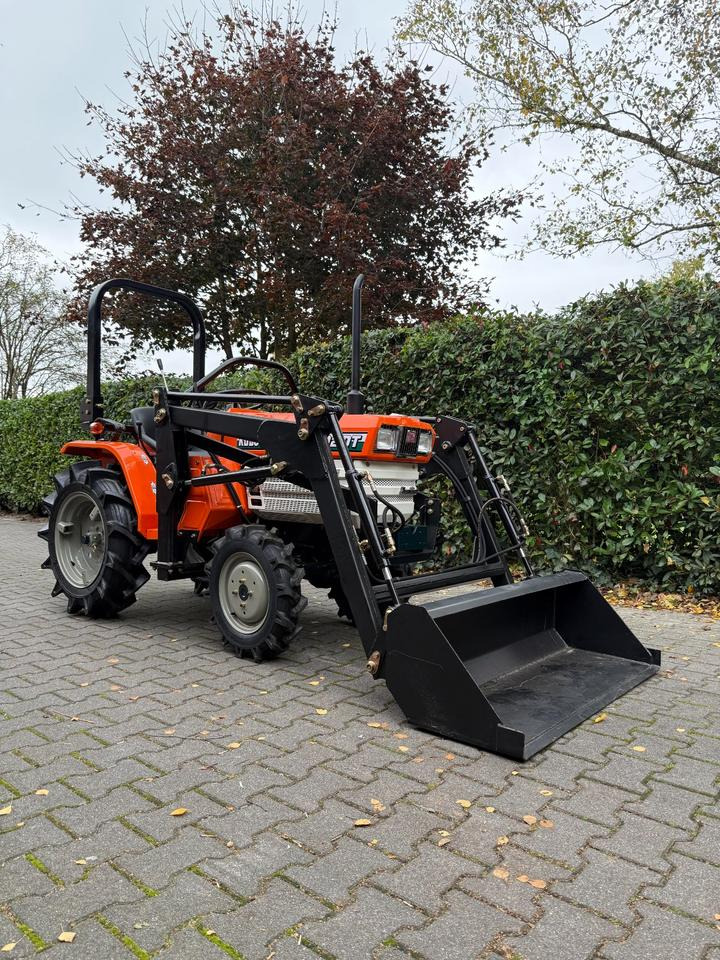 Kleintraktor Kubota B1502DT mit Frontlader ab 125 € pro Monat. - Mini tractor: picture 2 Kleintraktor Kubota B1502DT mit Frontlader ab 125 € pro Monat. - Mini tractor: picture 2