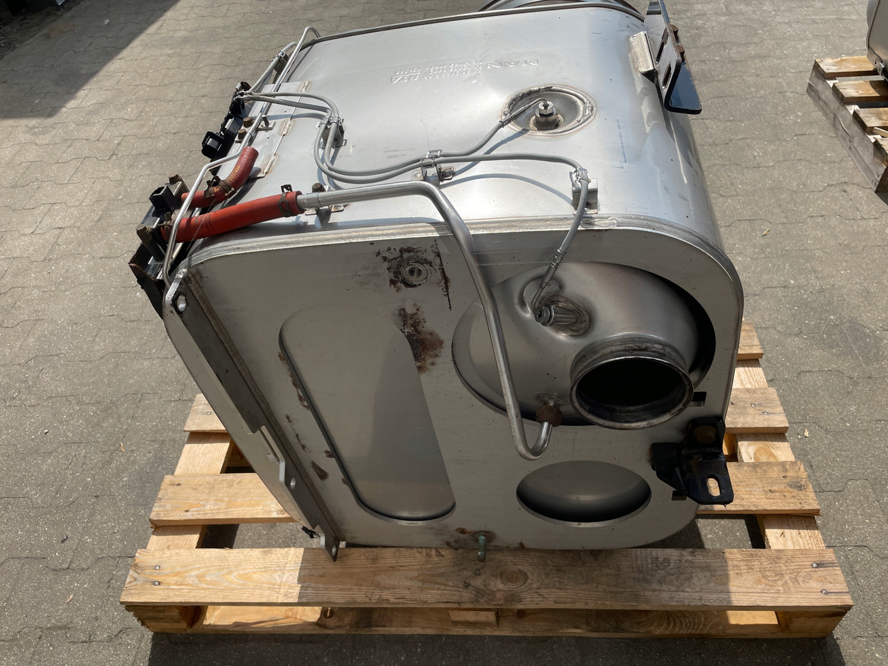 KATALIZATOR MAN TGX TGS EURO 6 DPF TŁUMIK WYDECH 81151036115 - Catalytic converter for Truck: picture 5 KATALIZATOR MAN TGX TGS EURO 6 DPF TŁUMIK WYDECH 81151036115 - Catalytic converter for Truck: picture 5