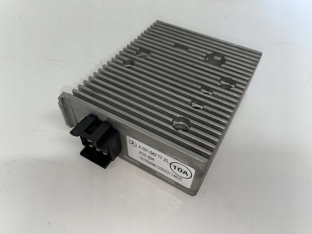 PRZETWORNICA NAPIĘCIA MERCEDES ACTROS A0015421725 - Electrical system for Truck: picture 1 PRZETWORNICA NAPIĘCIA MERCEDES ACTROS A0015421725 - Electrical system for Truck: picture 1