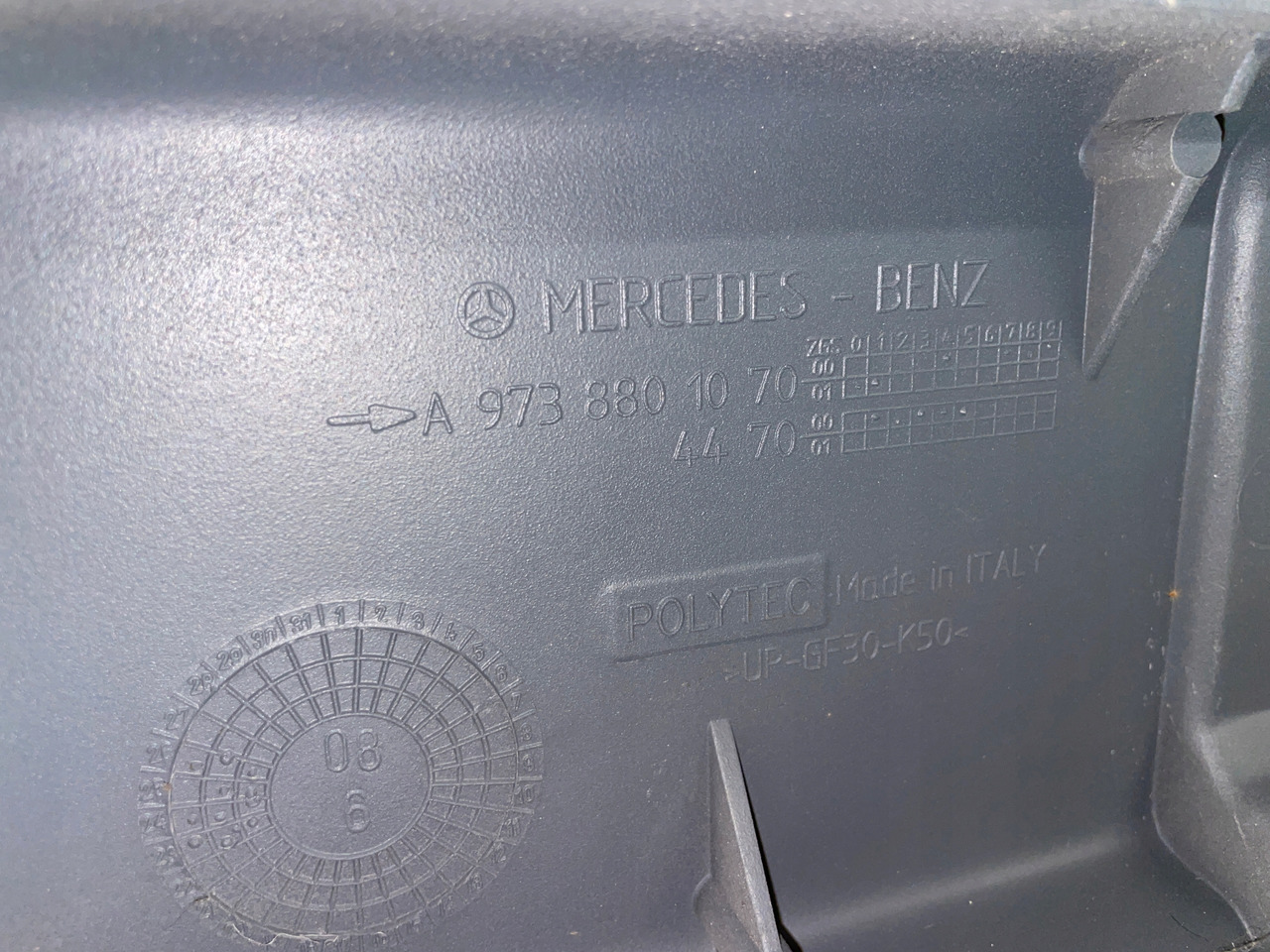 ZDERZAK MERCEDES ATEGO ŚRODEK ZDERZAKA A 97388041070 - Bumper for Truck: picture 3 ZDERZAK MERCEDES ATEGO ŚRODEK ZDERZAKA A 97388041070 - Bumper for Truck: picture 3