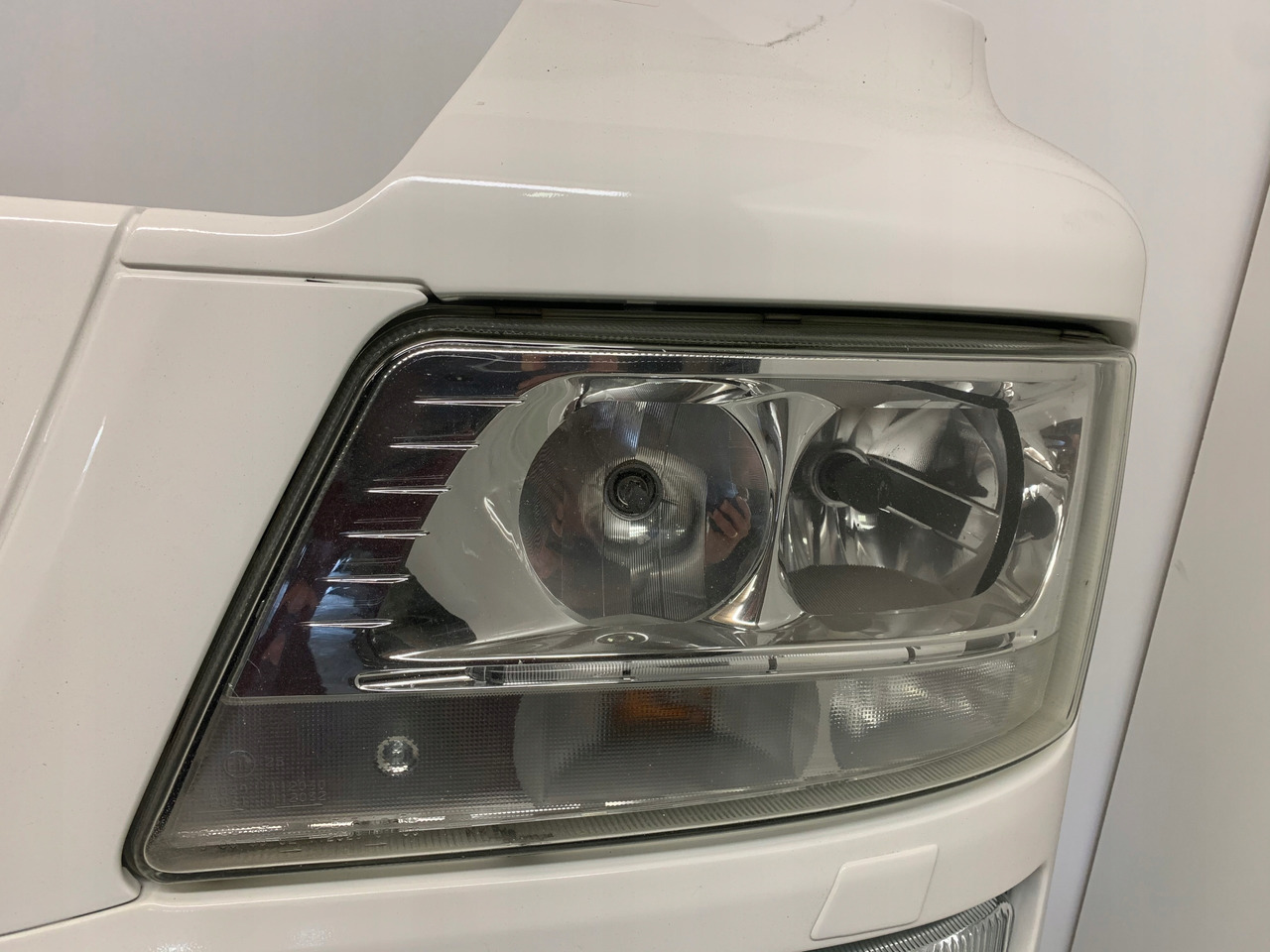 ZDERZAK XENON MAN TGS - Bumper for Truck: picture 2 ZDERZAK XENON MAN TGS - Bumper for Truck: picture 2