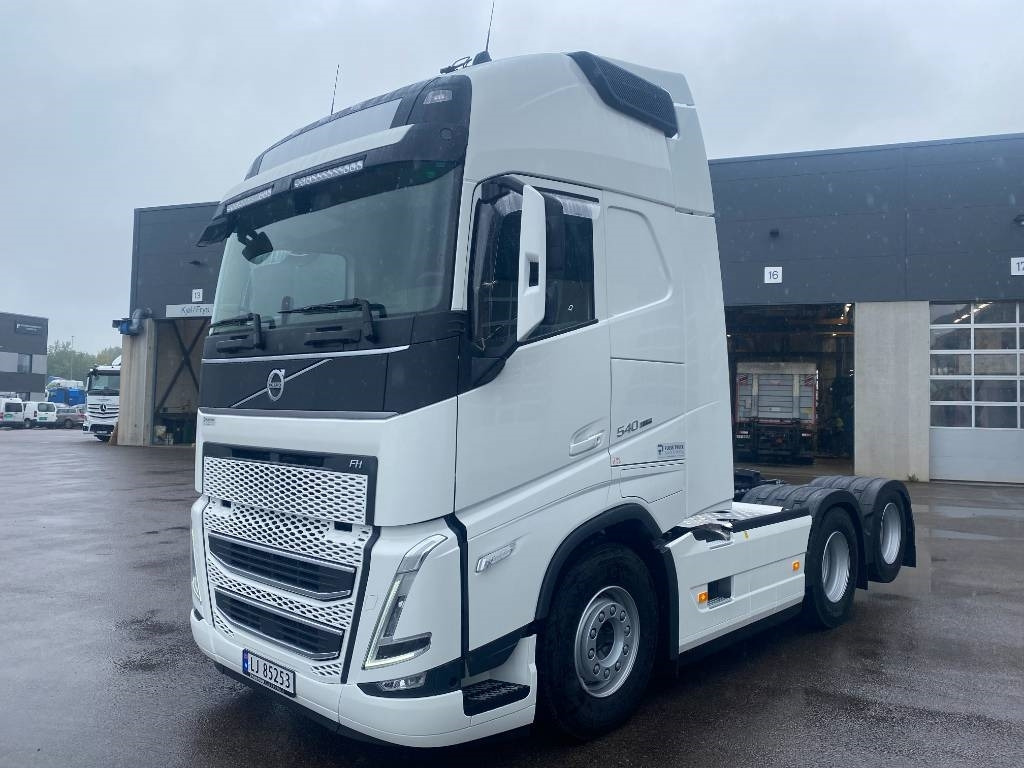 Volvo FH 540 - Tractor unit: picture 2 Volvo FH 540 - Tractor unit: picture 2