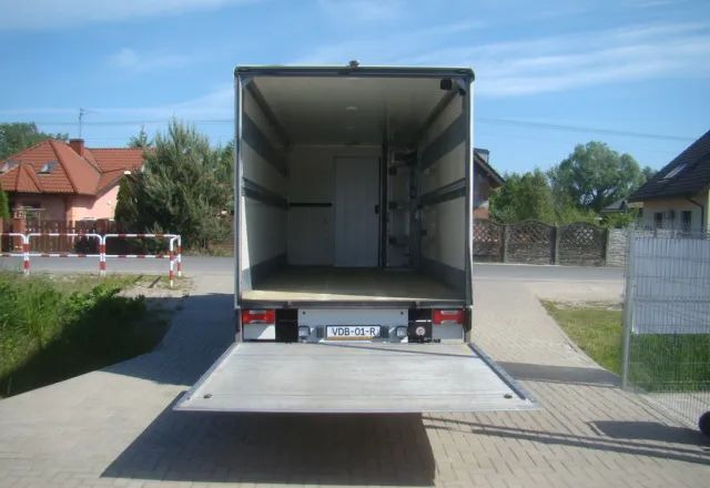 Box van Iveco DAILY 70 C 18 3.0TDI 5.45M WINDA 1000KG: picture 8 Box van Iveco DAILY 70 C 18 3.0TDI 5.45M WINDA 1000KG: picture 8