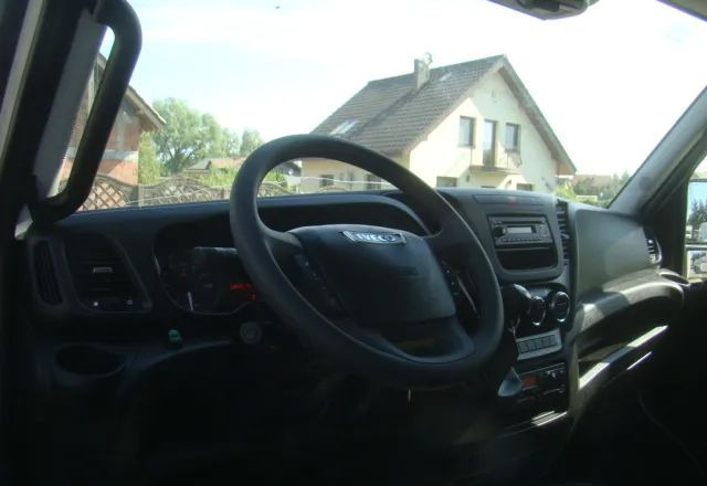 Box van Iveco DAILY 70 C 18 3.0TDI 5.45M WINDA 1000KG: picture 15 Box van Iveco DAILY 70 C 18 3.0TDI 5.45M WINDA 1000KG: picture 15