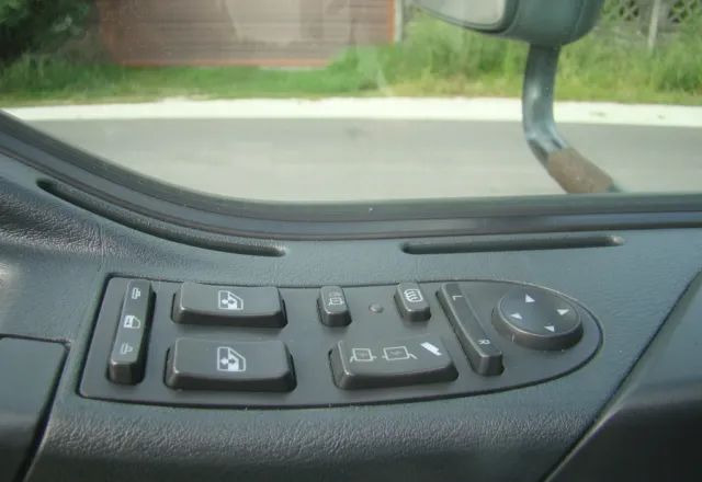 Box truck MAN TGL 12-220 8.10M KLIMA WINDA 2000KG: picture 17 Box truck MAN TGL 12-220 8.10M KLIMA WINDA 2000KG: picture 17