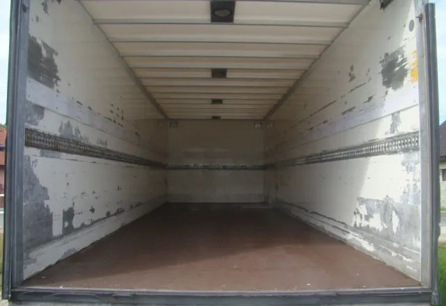 Box truck MAN TGL 12-220 8.10M KLIMA WINDA 2000KG: picture 12 Box truck MAN TGL 12-220 8.10M KLIMA WINDA 2000KG: picture 12