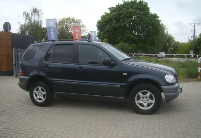 Mercedes-Benz ML 270 2.7CDI CIĘŻARYY 2-OSOBY 3.365KG-NA HAKU - Small van: picture 5 Mercedes-Benz ML 270 2.7CDI CIĘŻARYY 2-OSOBY 3.365KG-NA HAKU - Small van: picture 5