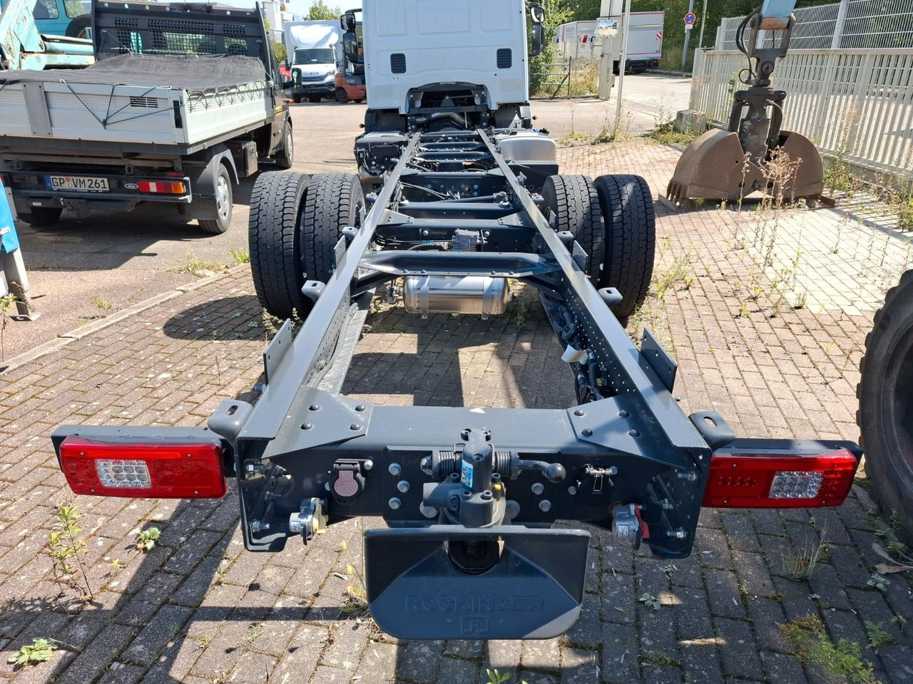 Iveco ML 140-280 FFH, Fahrgestell, Luft, Klima, ... - Cab chassis truck: picture 2 Iveco ML 140-280 FFH, Fahrgestell, Luft, Klima, ... - Cab chassis truck: picture 2