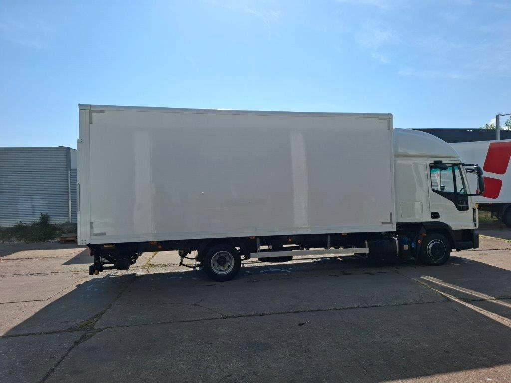 Iveco ML80-210, FFH, Koffer, LBW, Luft, - Box van: picture 4 Iveco ML80-210, FFH, Koffer, LBW, Luft, - Box van: picture 4