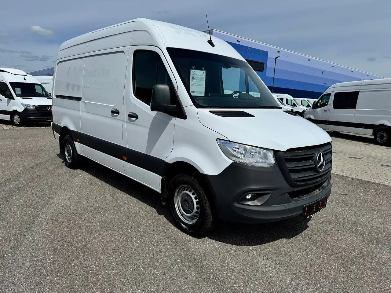 Mercedes-Benz Sprinter 317 CDI Lang Hoch Klima MBUX AHK - Panel van: picture 2 Mercedes-Benz Sprinter 317 CDI Lang Hoch Klima MBUX AHK - Panel van: picture 2