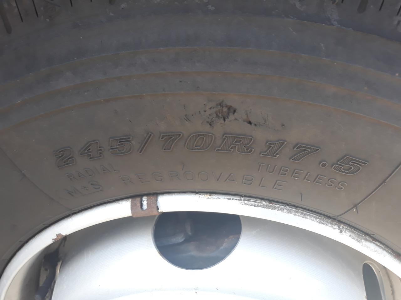 MAN TGL 12.220 Tail Lift Manual - Curtainsider truck: picture 5 MAN TGL 12.220 Tail Lift Manual - Curtainsider truck: picture 5