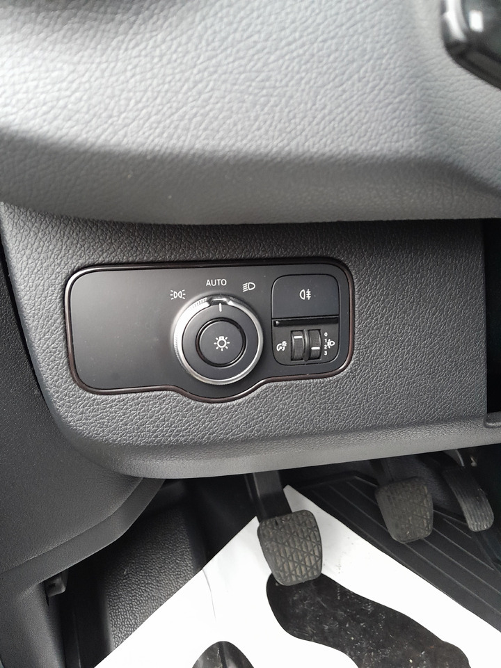 MERCEDES-BENZ Sprinter - Open body delivery van: picture 5 MERCEDES-BENZ Sprinter - Open body delivery van: picture 5