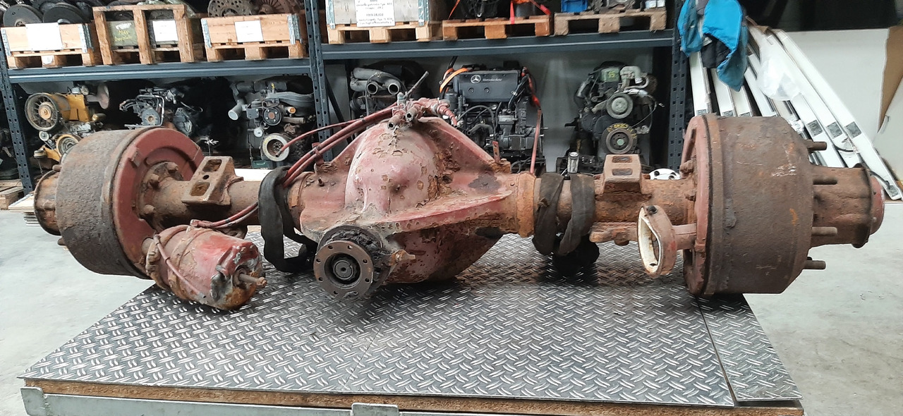 Gebrauchte DB 8.17, Hinterachse, Artikel - Nr. : 81.99999 - 9999 - Rear axle for Truck: picture 4 Gebrauchte DB 8.17, Hinterachse, Artikel - Nr. : 81.99999 - 9999 - Rear axle for Truck: picture 4