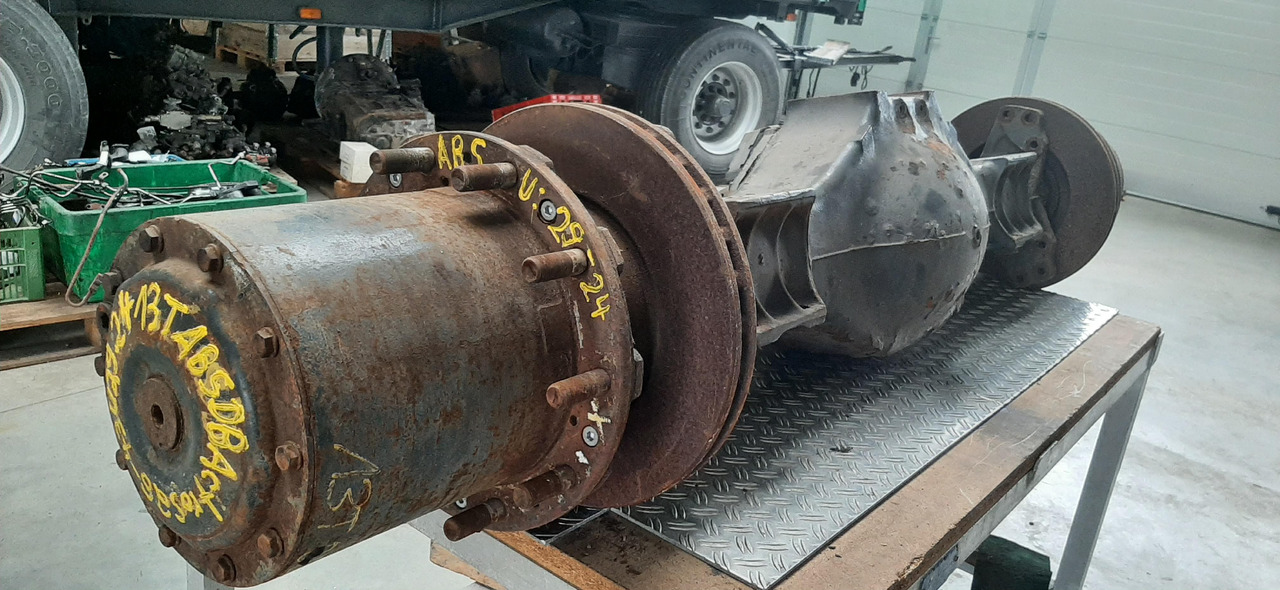 Gebrauchte DB Actros 26 - 43, Außenplanetenachse, ABS, 13 Tonnen, Artikel - Nr. : 81.99999 - 9999 - Rear axle for Truck: picture 3 Gebrauchte DB Actros 26 - 43, Außenplanetenachse, ABS, 13 Tonnen, Artikel - Nr. : 81.99999 - 9999 - Rear axle for Truck: picture 3