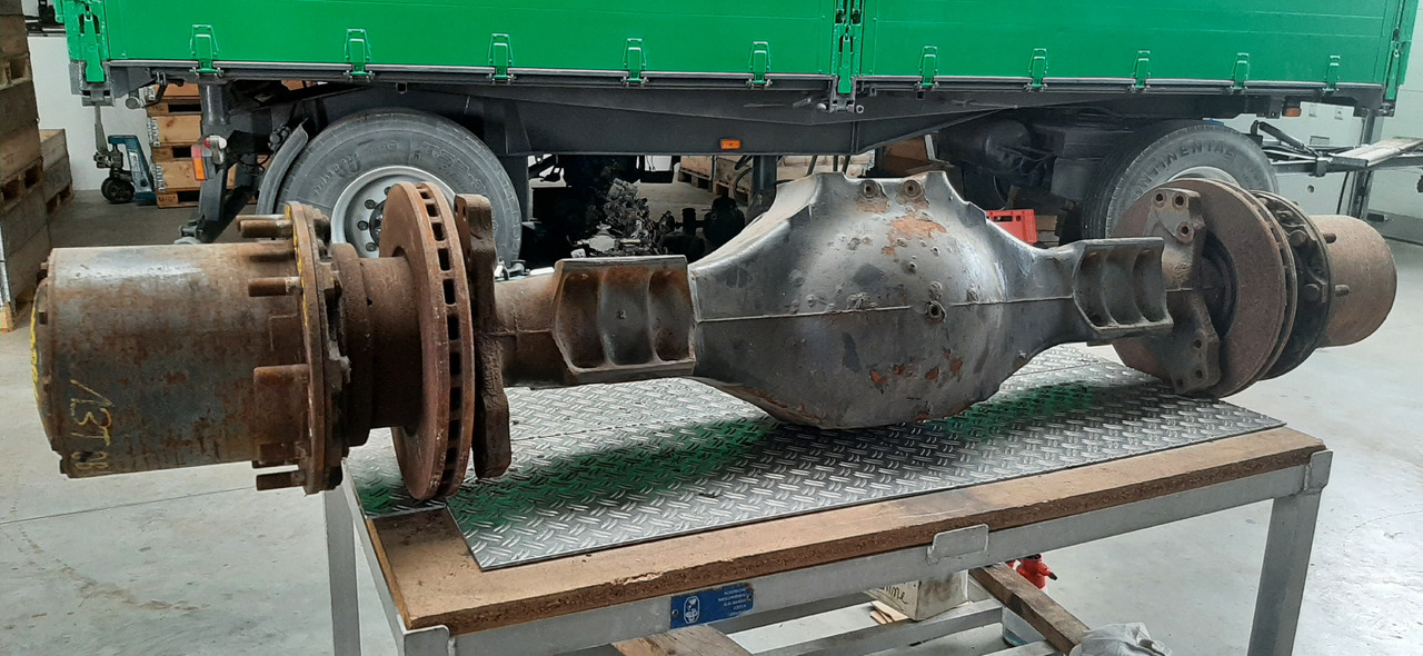 Gebrauchte DB Actros 26 - 43, Außenplanetenachse, ABS, 13 Tonnen, Artikel - Nr. : 81.99999 - 9999 - Rear axle for Truck: picture 4 Gebrauchte DB Actros 26 - 43, Außenplanetenachse, ABS, 13 Tonnen, Artikel - Nr. : 81.99999 - 9999 - Rear axle for Truck: picture 4