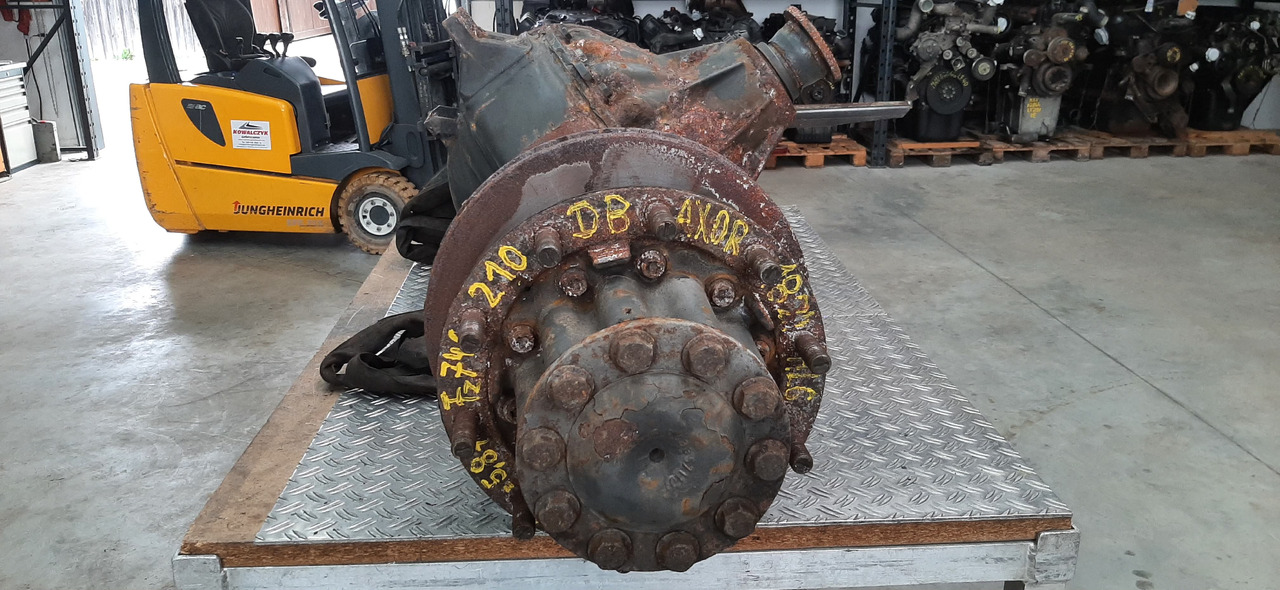 Gebrauchte DB Axor 18 - 24, Hypoidachse, 13 Tonnen, Artikel - Nr. : 81.99999 - 9999 - Rear axle for Truck: picture 2 Gebrauchte DB Axor 18 - 24, Hypoidachse, 13 Tonnen, Artikel - Nr. : 81.99999 - 9999 - Rear axle for Truck: picture 2