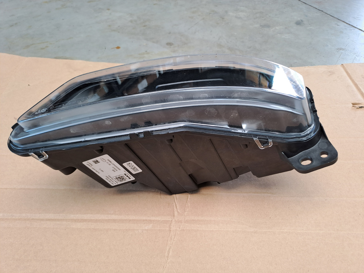 Fog light for Truck Neuwertiger Nebelscheinwerfer MAN TG3 rechts, Artikel - Nr. : 81.25204 - 0002 / 0001: picture 6