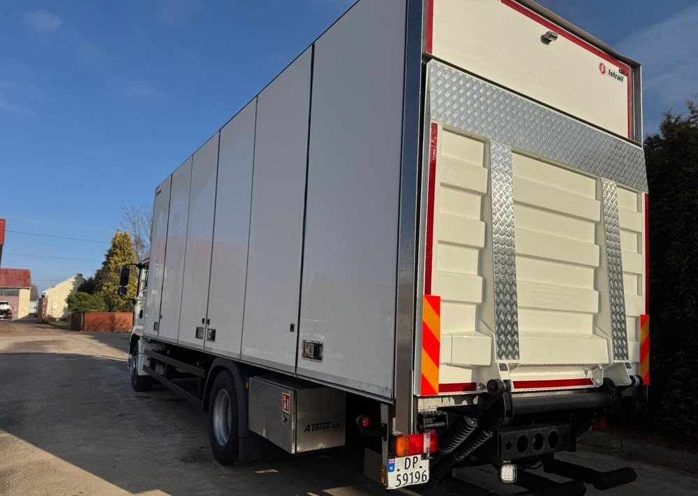 MAN MAN TGM 18.290/ IZOTERMA / OTWIERANY BOK/ /WINDA / 19 EUROPALET/ NISKI PRZEBIEG /SYPIALKA /ACC/EURO6 - Refrigerator truck: picture 5 MAN MAN TGM 18.290/ IZOTERMA / OTWIERANY BOK/ /WINDA / 19 EUROPALET/ NISKI PRZEBIEG /SYPIALKA /ACC/EURO6 - Refrigerator truck: picture 5