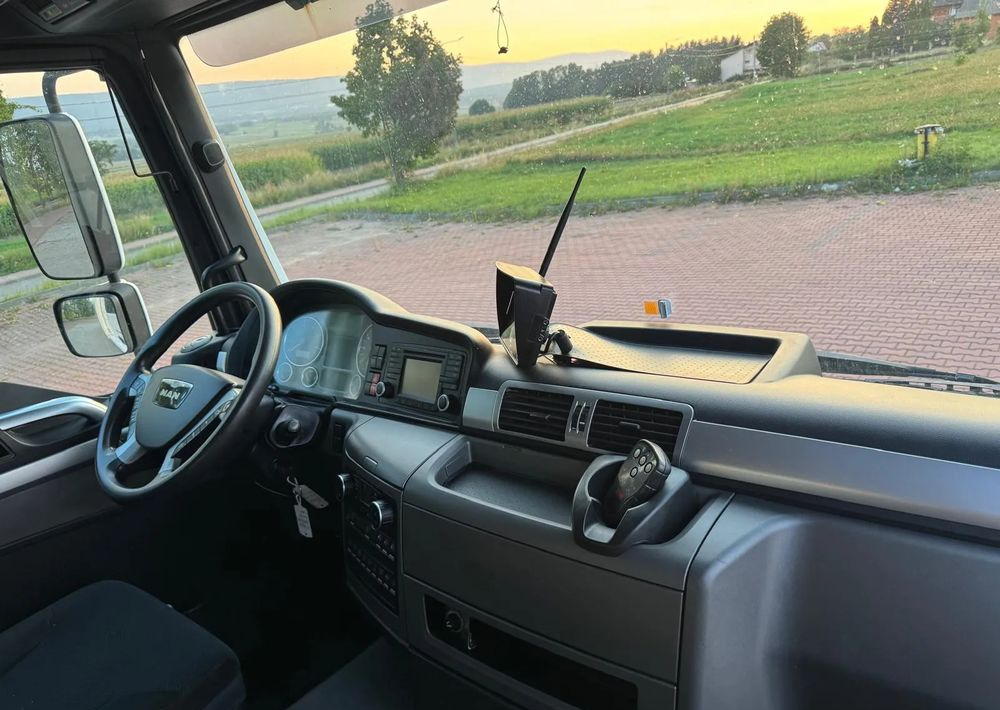 Refrigerator truck MAN TGM18.290 4x2 ACC/ CHłODNIA Z WINDĄ /CARRIER 850MT /SYPIALKA / EURO6/ASO: picture 17