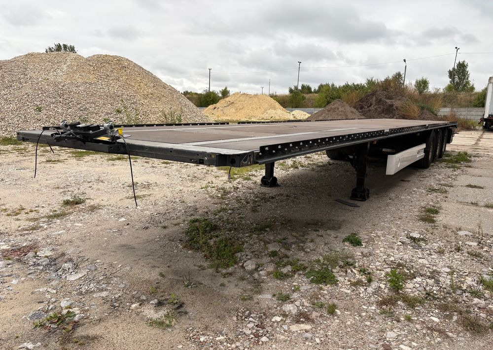 Wielton NS3K - Low loader semi-trailer: picture 4 Wielton NS3K - Low loader semi-trailer: picture 4