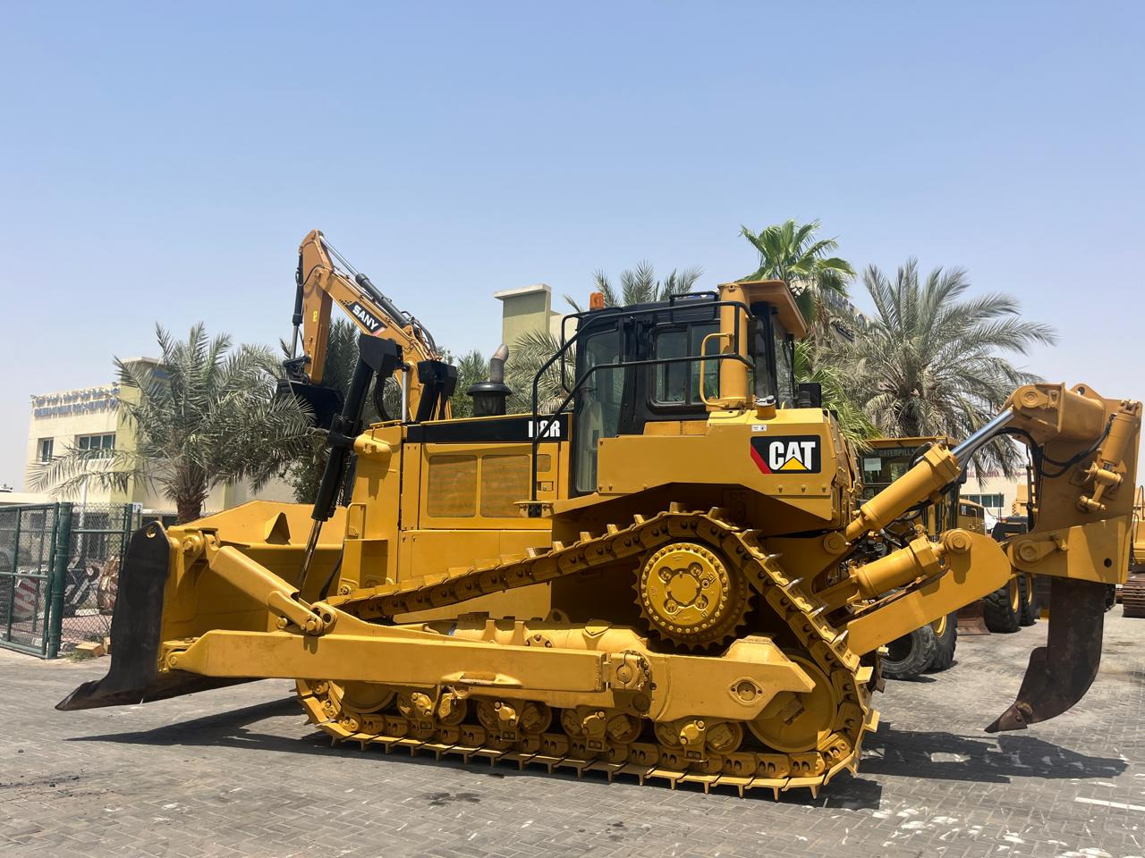 CATERPILLAR D8R - Bulldozer: picture 1 CATERPILLAR D8R - Bulldozer: picture 1