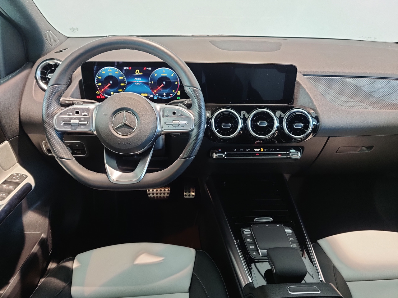 Car Mercedes-Benz B 200 d 8G-DCT AMG Line Navi LED Sport DAB Rükam: picture 9