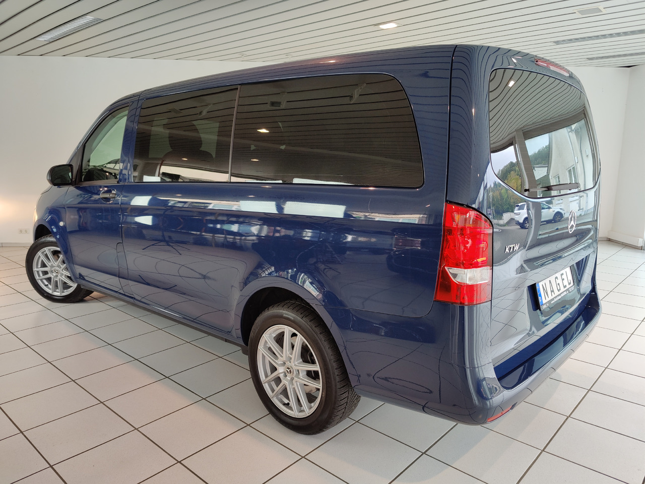 Mercedes-Benz Vito Tourer 114 CDI Pro lang 8-Sitzer Navi - Station wagon: picture 3 Mercedes-Benz Vito Tourer 114 CDI Pro lang 8-Sitzer Navi - Station wagon: picture 3